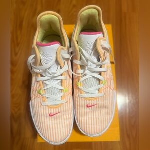 Size 11 - NEW Nike LeBron Witness 6 White Melon Tint